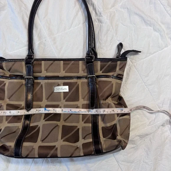 Nine & Co. Tan and Brown Patterned Tote - Picture 3 of 4